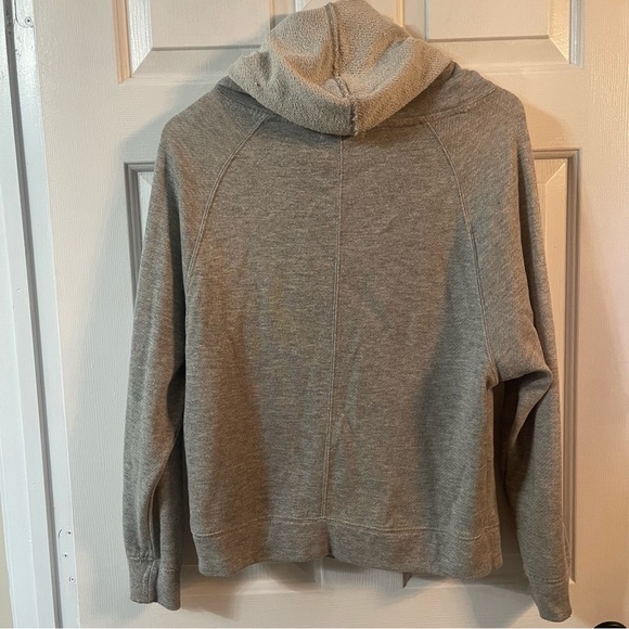 3/15 💚 Derek Heart Gray Cowl Neck Pullover Sweatshirt Casual Comfy Color-block - Picture 3 of 4